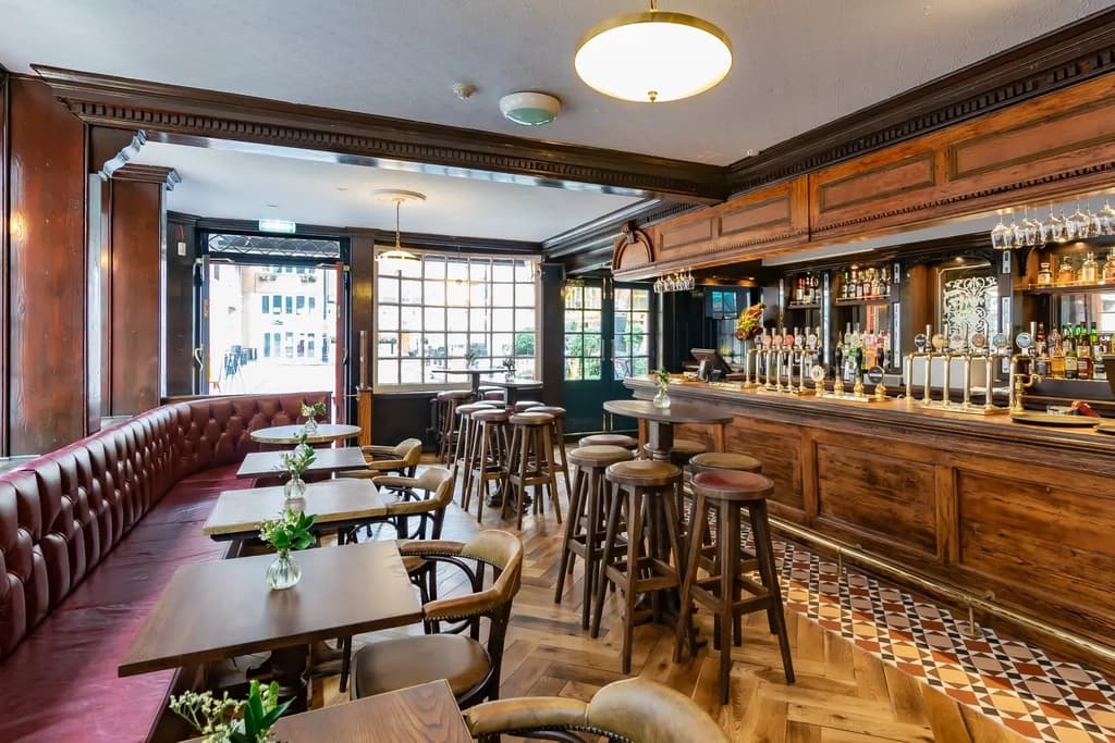 Photo of Chesterfield Arms