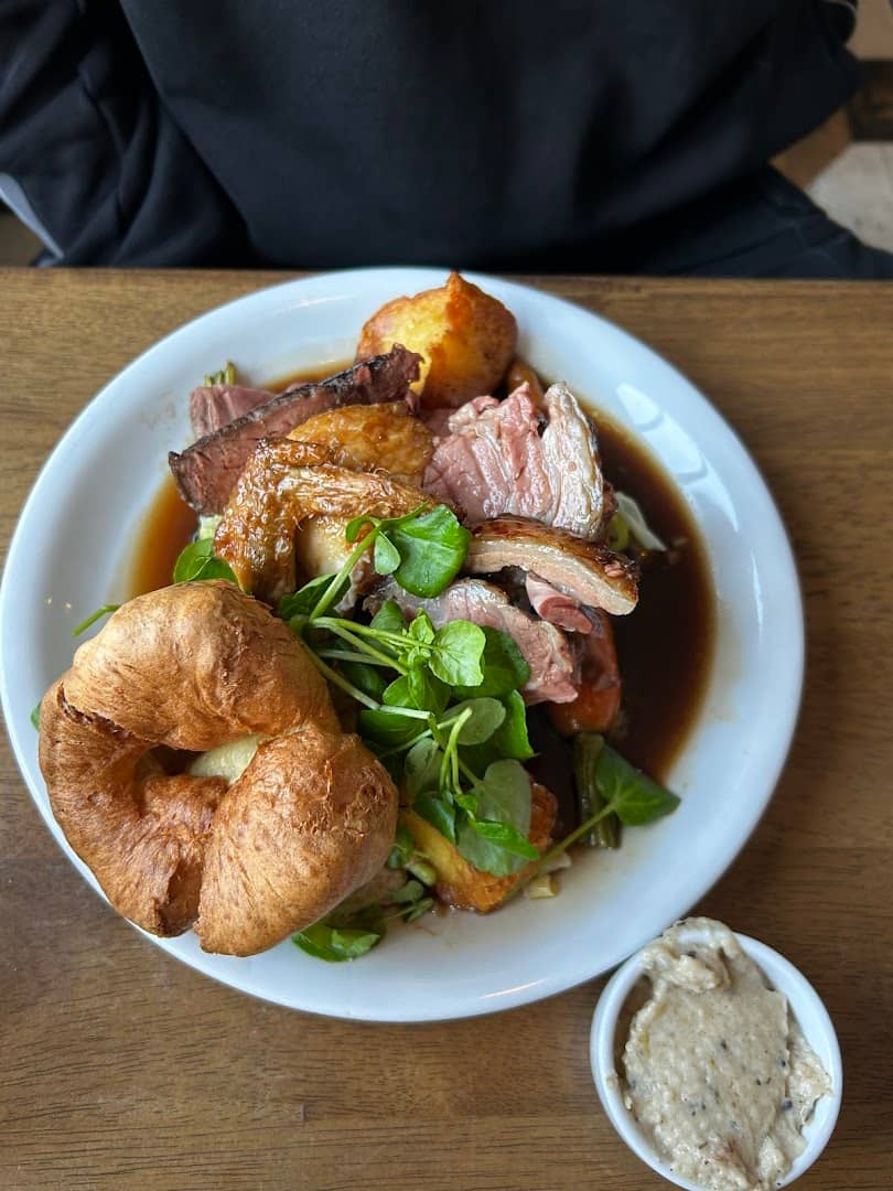 Sunday roast dinner at The Duke of Richmond, Hackney, London