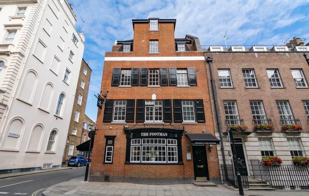 Photo of The Footman