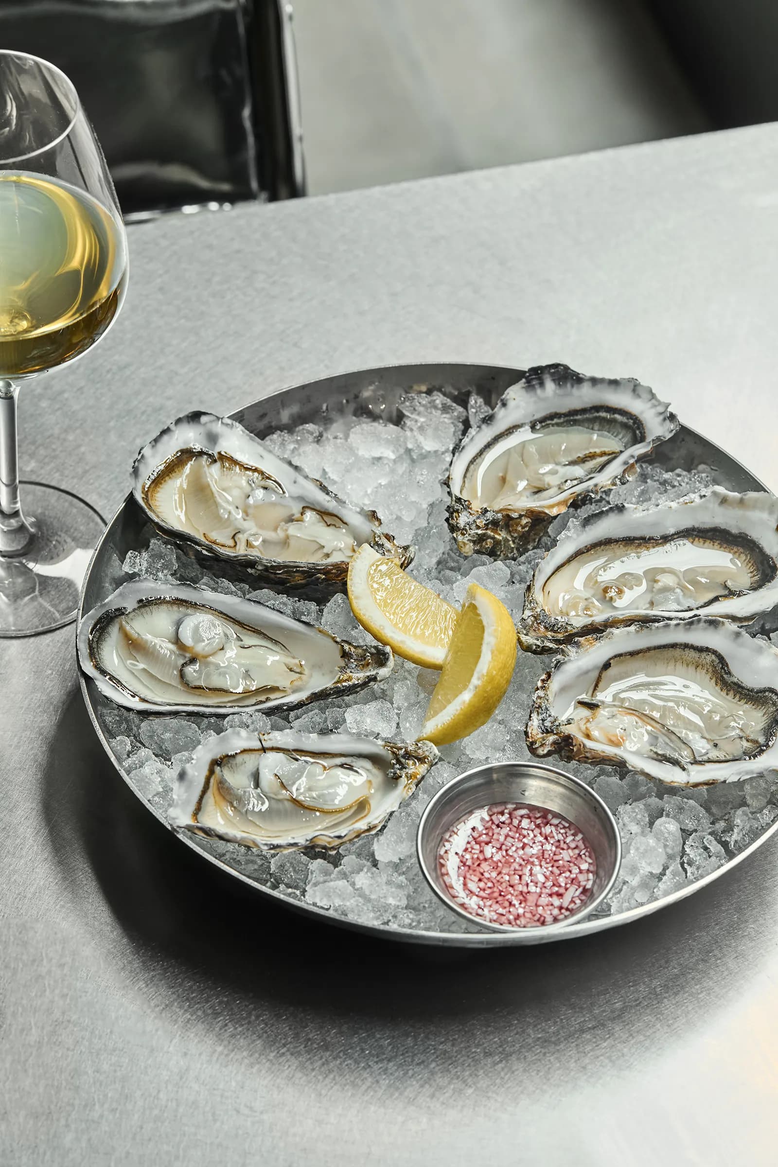 Fresh oysters on ice at Noisy Oyster seafood bistro, London