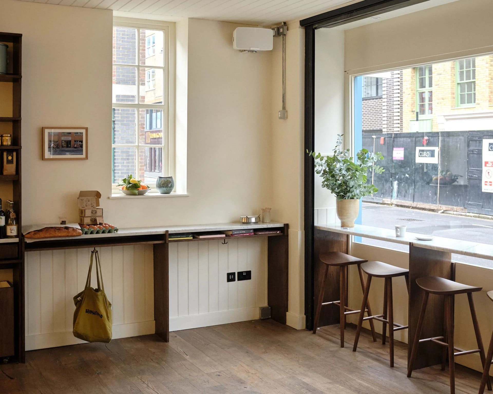 Window counter seating at Potter & Reid, London