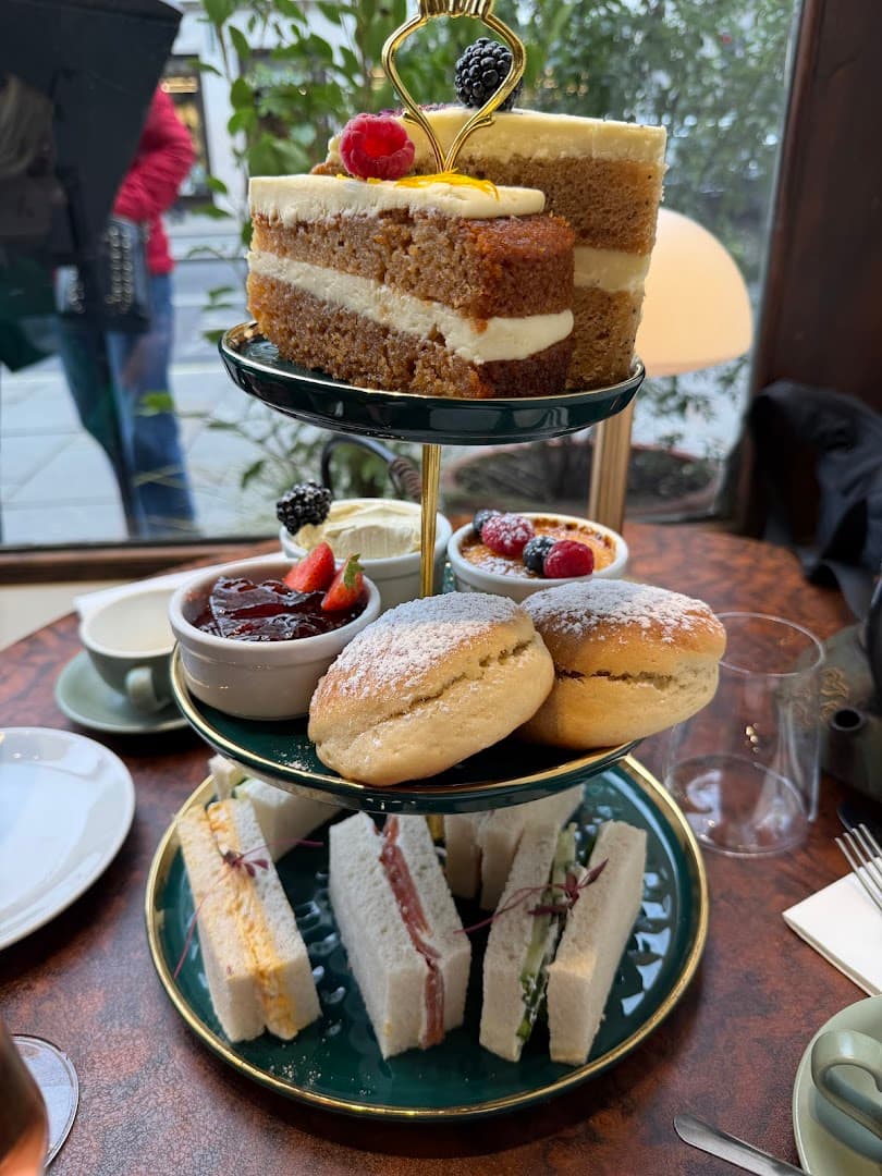 Afternoon tea stand at Wolfox Savoy London, London