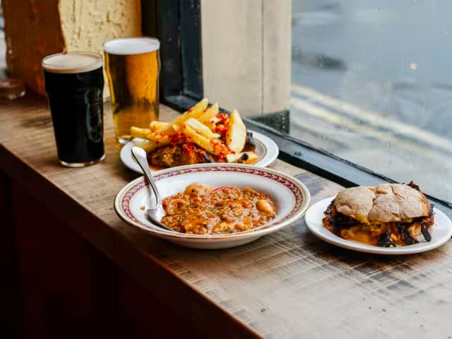 Pub food and craft beer at The Macbeth, London