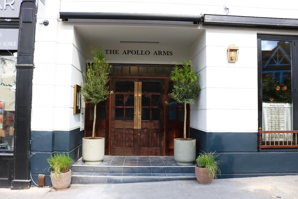 Front entrance at The Apollo Arms Public House, London