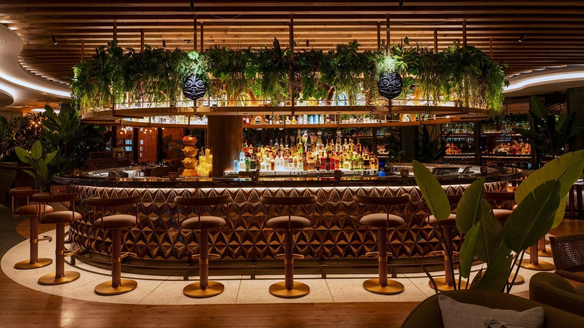 Bar area at Los Mochis London City, London