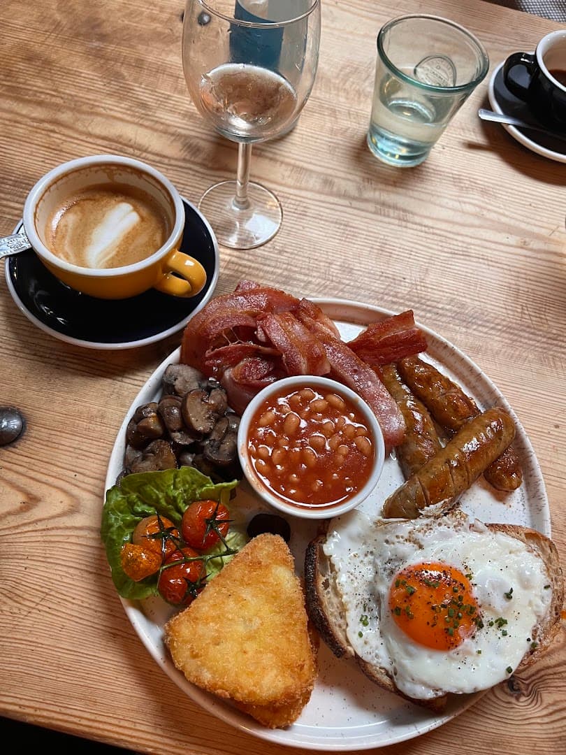 Full English breakfast at Urban Social-Islington, London