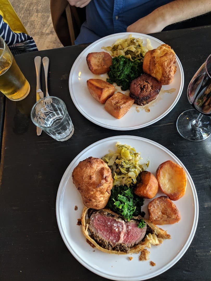 Sunday roast beef wellington at The Green, London