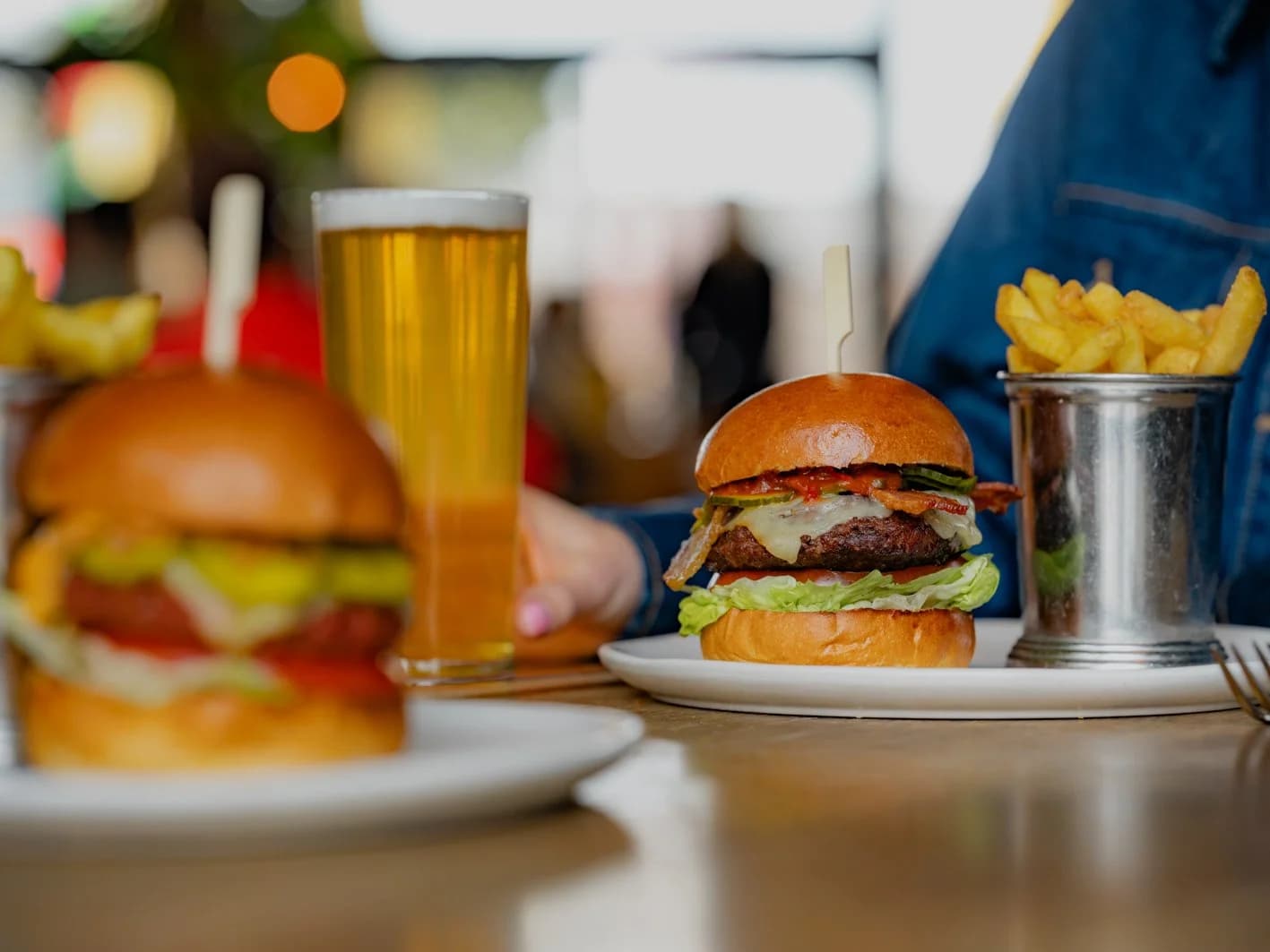 Gourmet burgers and beer at The Lighterman, London
