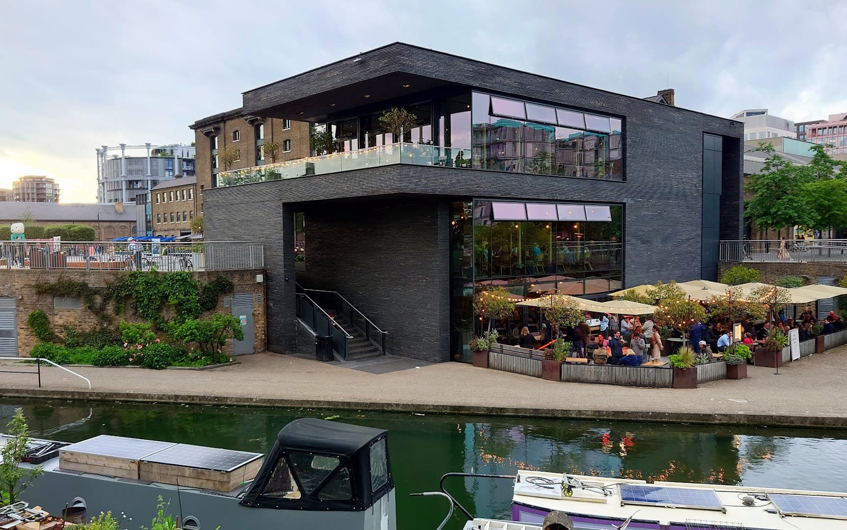 Photo of The Lighterman