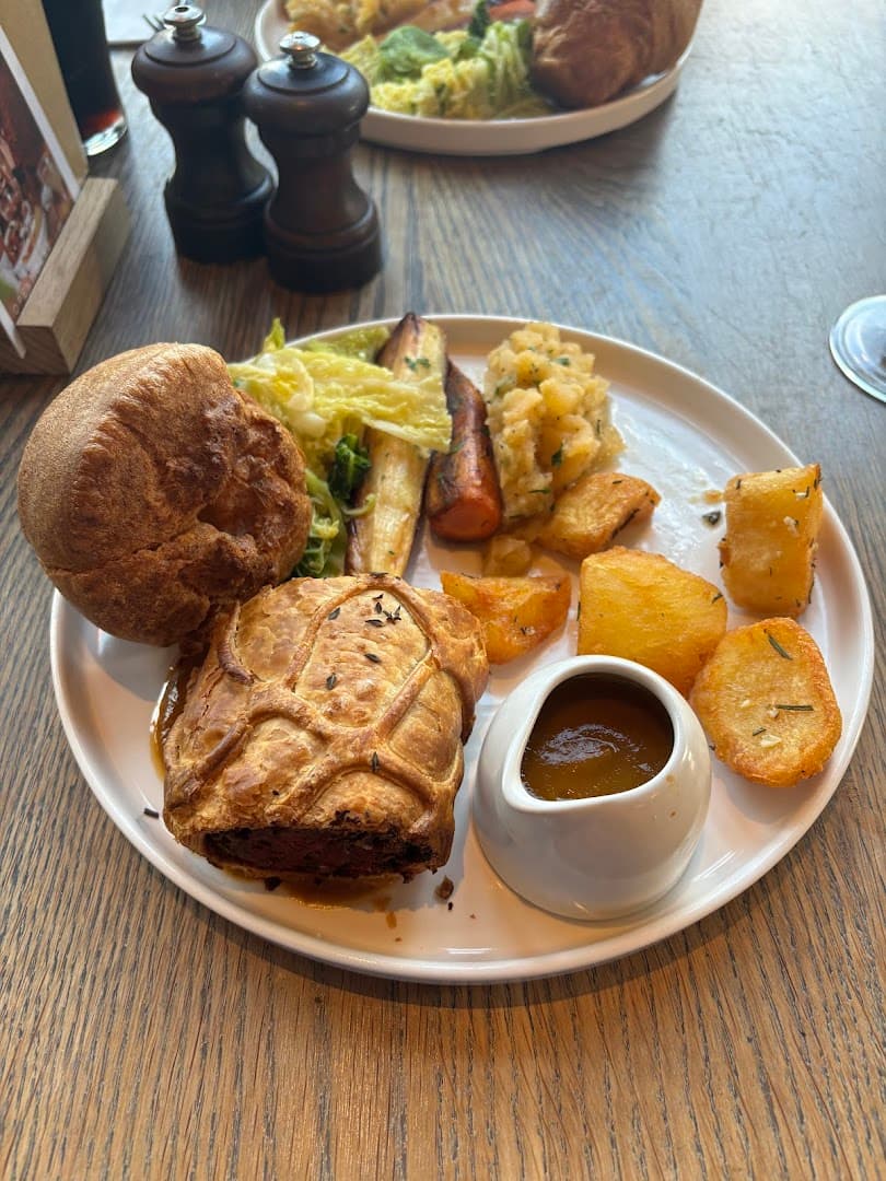 Sunday roast plate at The Lighterman, London
