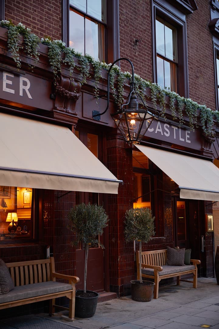 Front facade entrance at The Walmer Castle, London