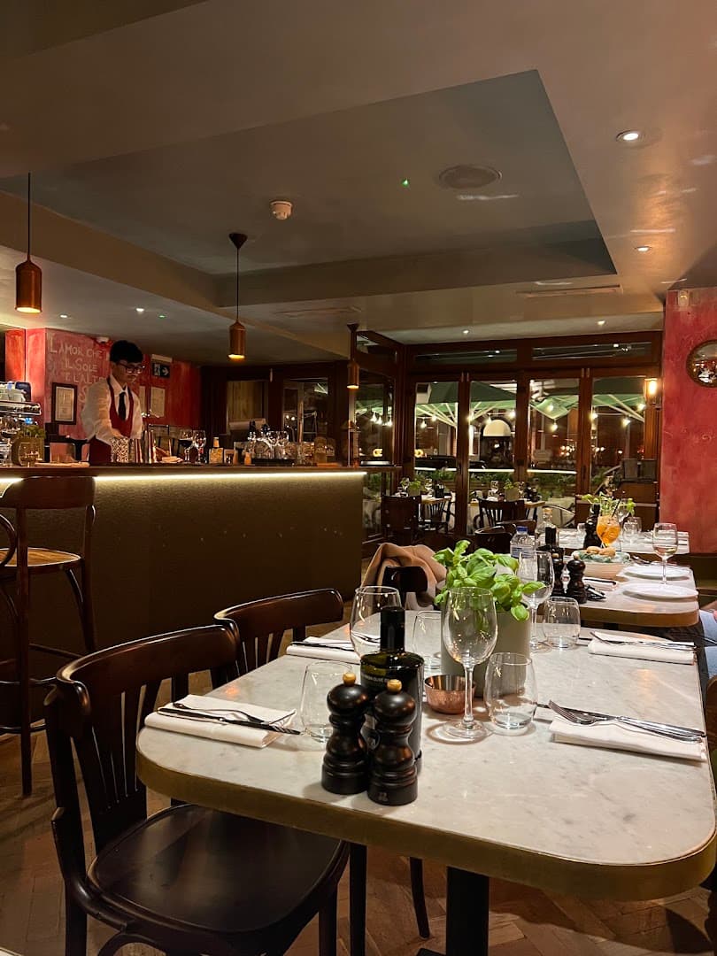 Main dining room at Osteria Fiorentina, London