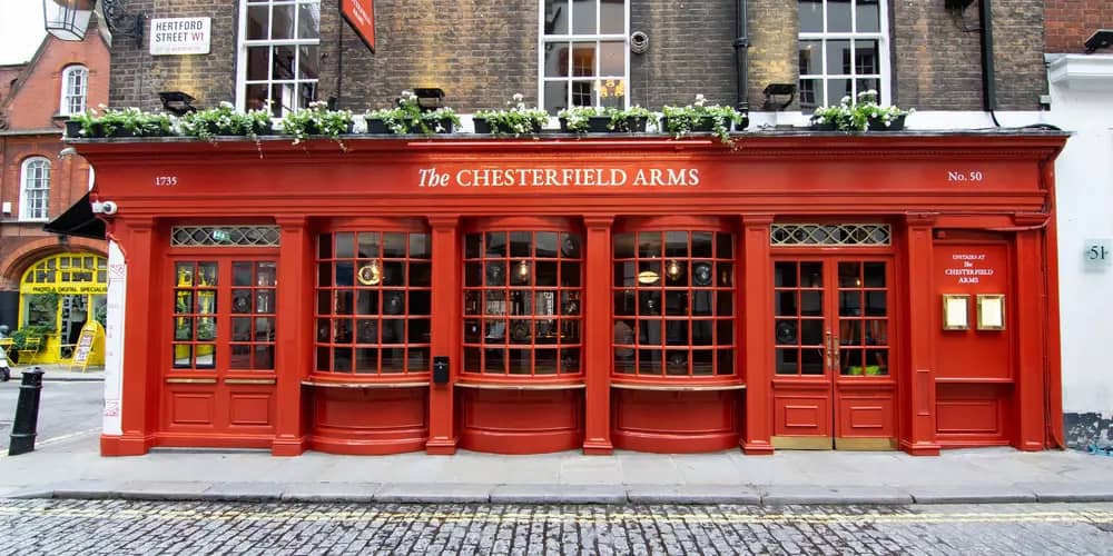 Front facade at Chesterfield Arms, London