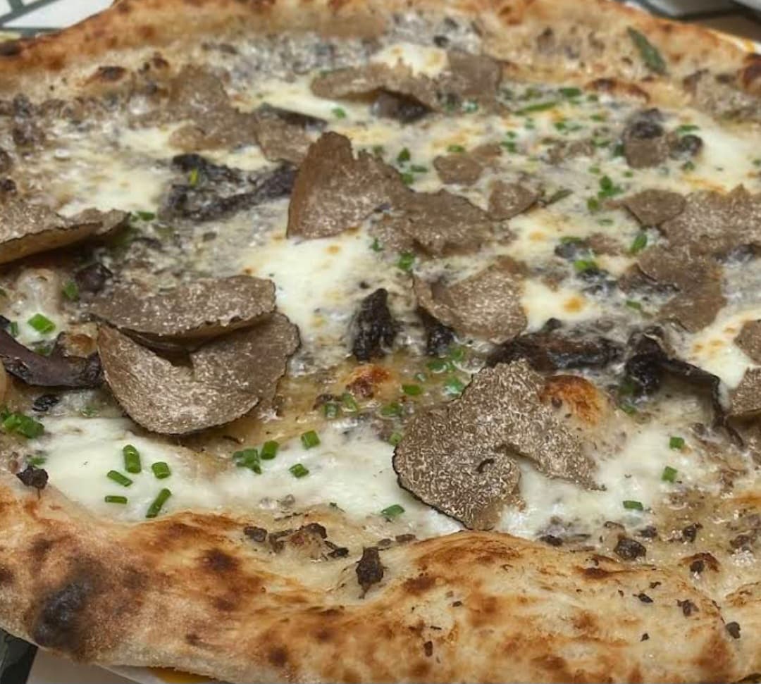 Truffle pizza at Jacuzzi, London