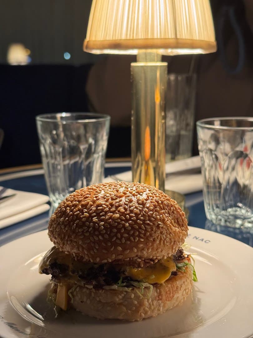 Gourmet burger at Le Café NAC, London