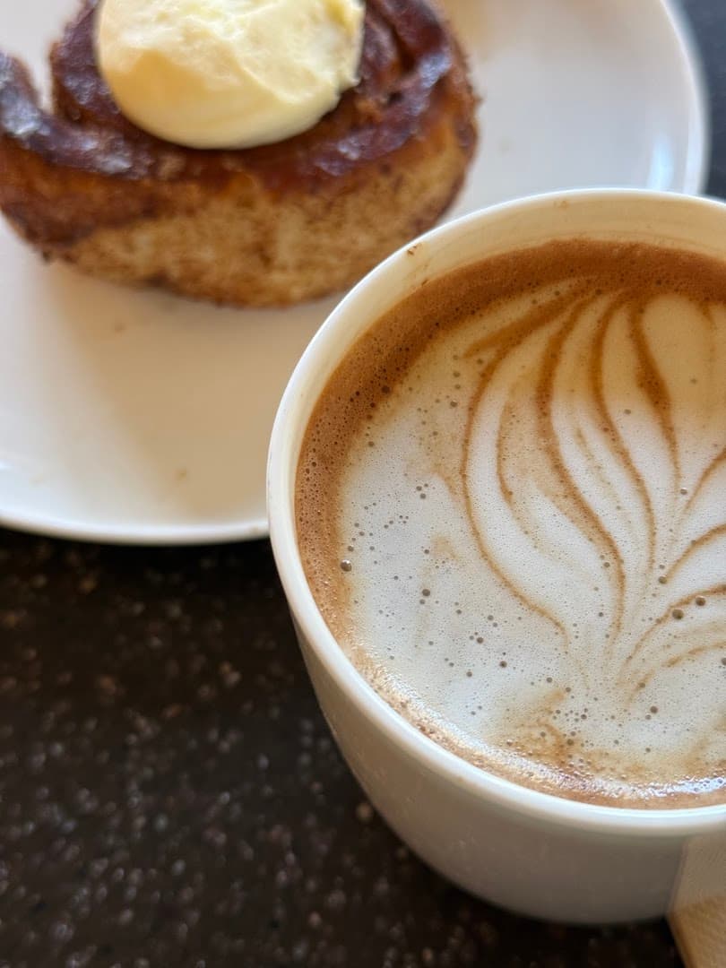 Latte and scone at Moonstruck Cafe, London