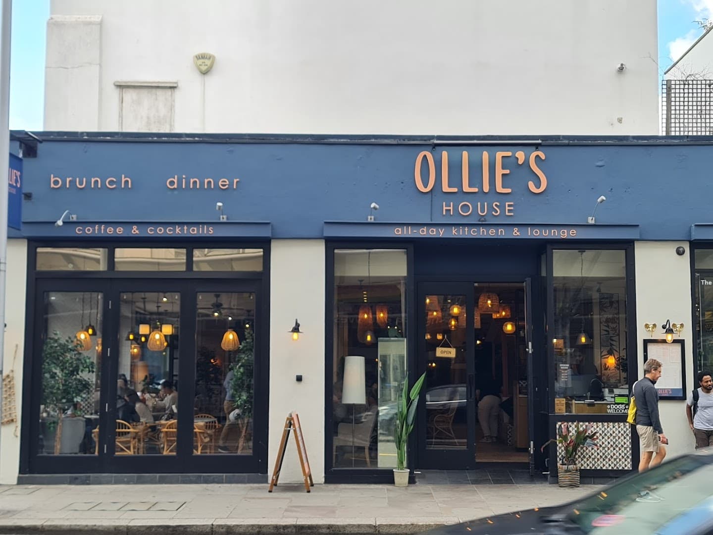 Front facade at Ollie's House Restaurant, Chelsea, London