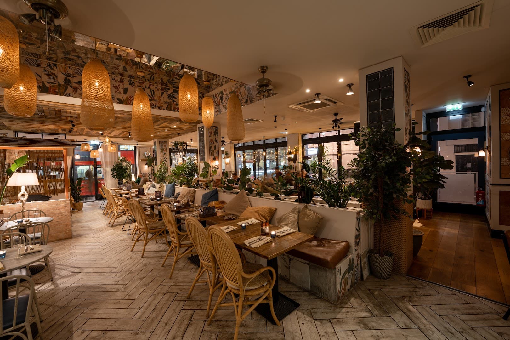 Tropical dining room at Ollie's House Restaurant, Chelsea, London