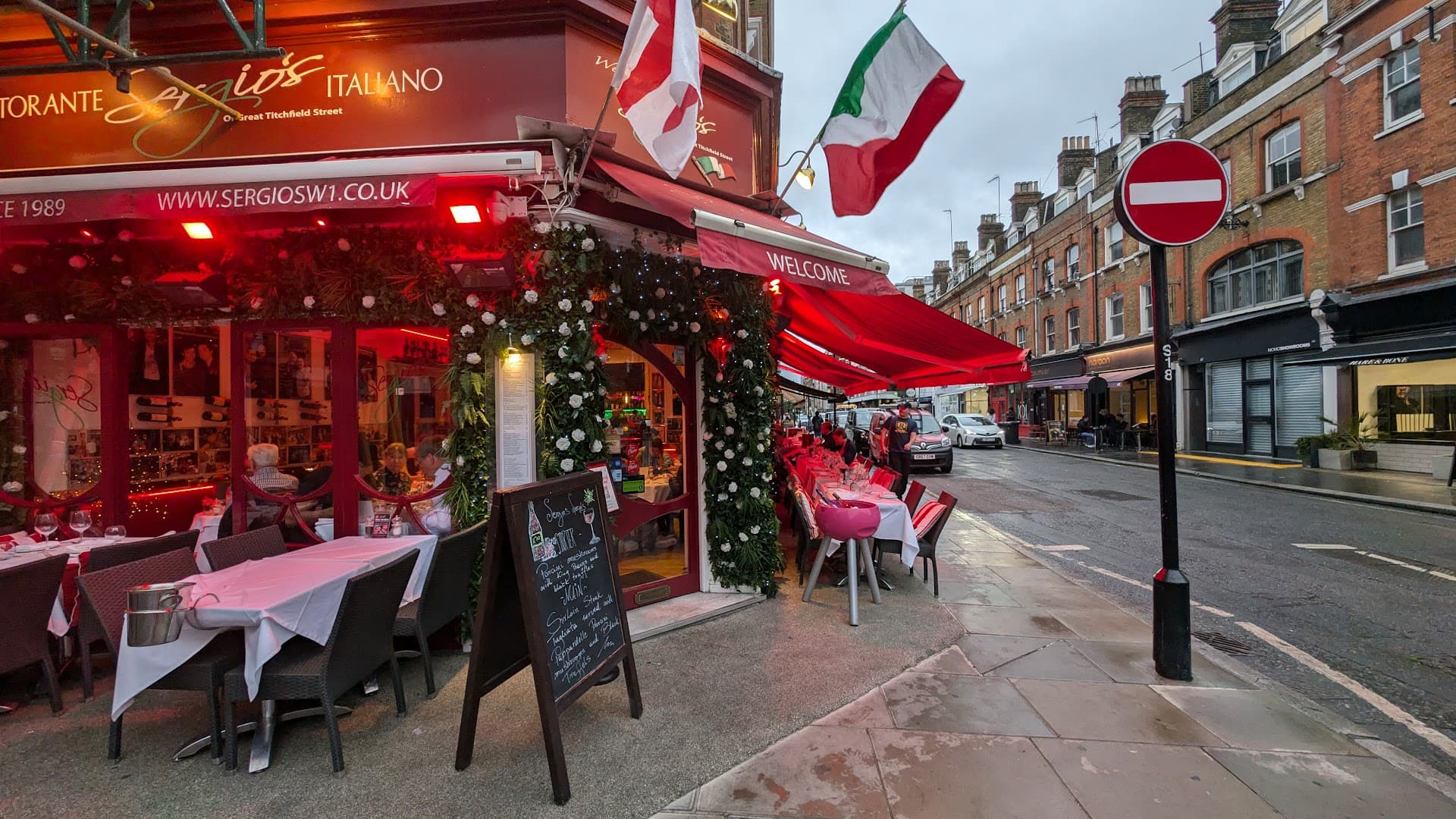Outdoor terrace dining at Sergio's Italiano, Titchfield Street, London