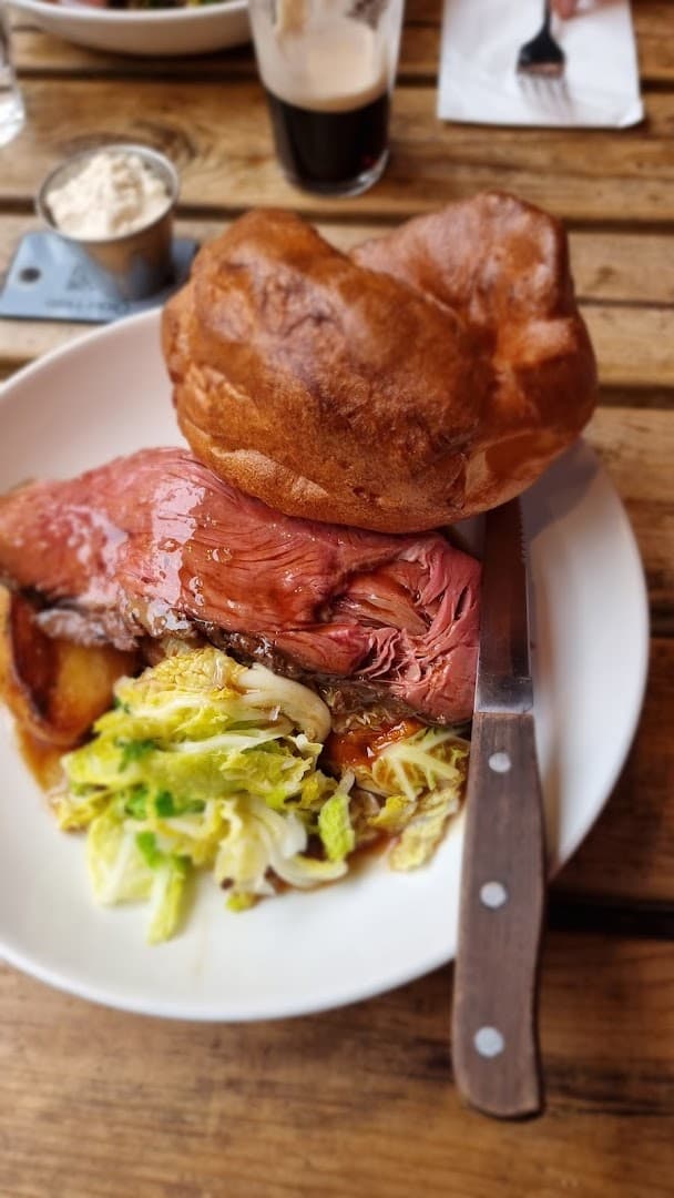 Sunday roast beef at The Duke of Hamilton, London